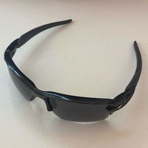 Black Silver Polarized Oakley Flak 2.0